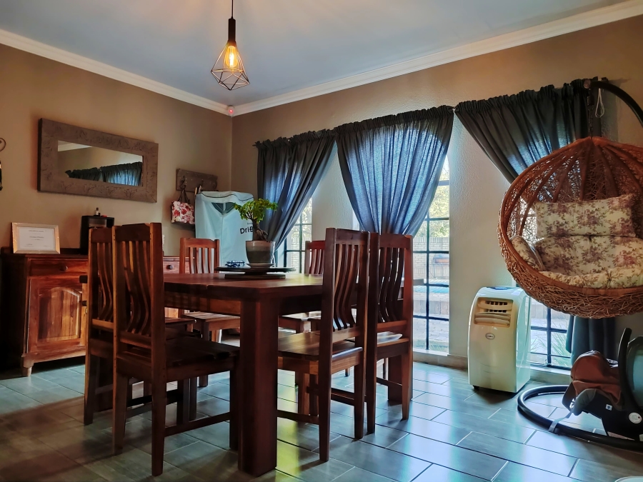5 Bedroom Property for Sale in Doringkruin North West